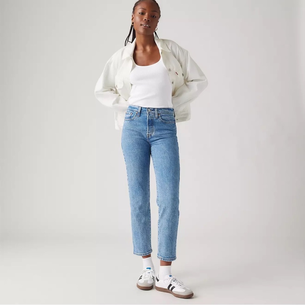 NWT Levi's Wedgie Straight Ankle Jeans